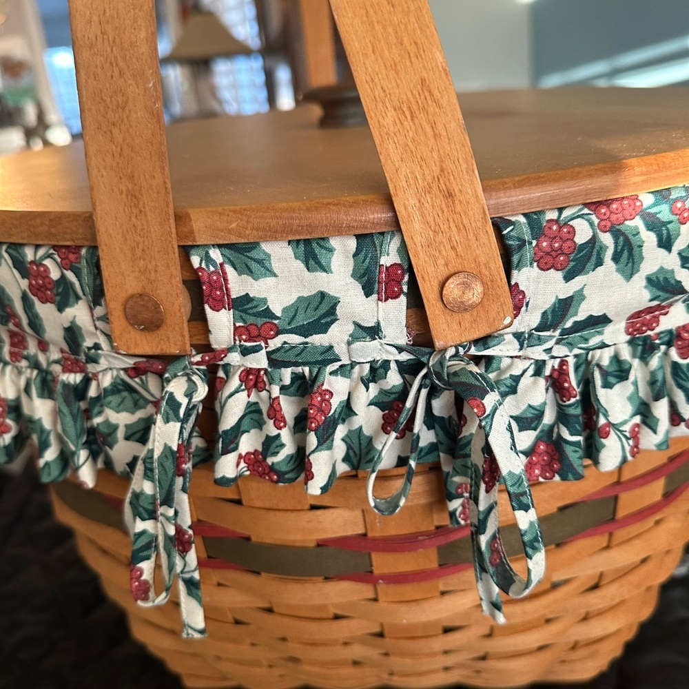 Longaberger 17” XL Sewing Basket🦋🦋🦋 - Picture 7 of 12